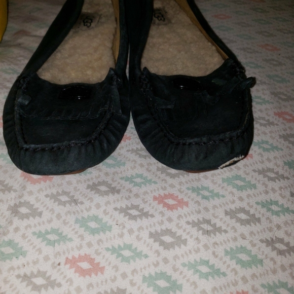 Uggs moccasins - Picture 2 of 2